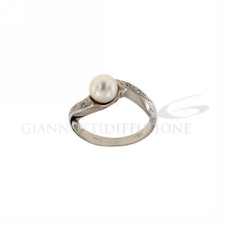 Ring with White Pearl