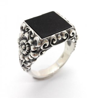 Spadarella Square Ring