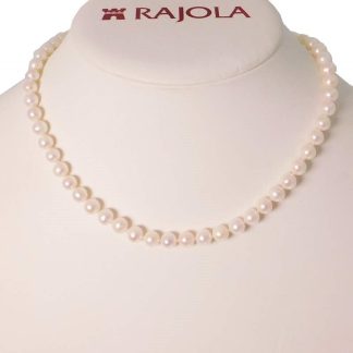 Rajola Nagoya Pearl Necklace