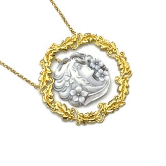 Necklace "Scent" Italian Cameo