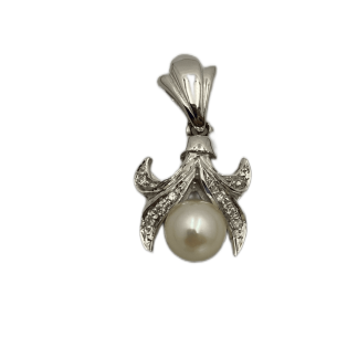 Sicilian Pendant Creations with Pearl and Diamonds